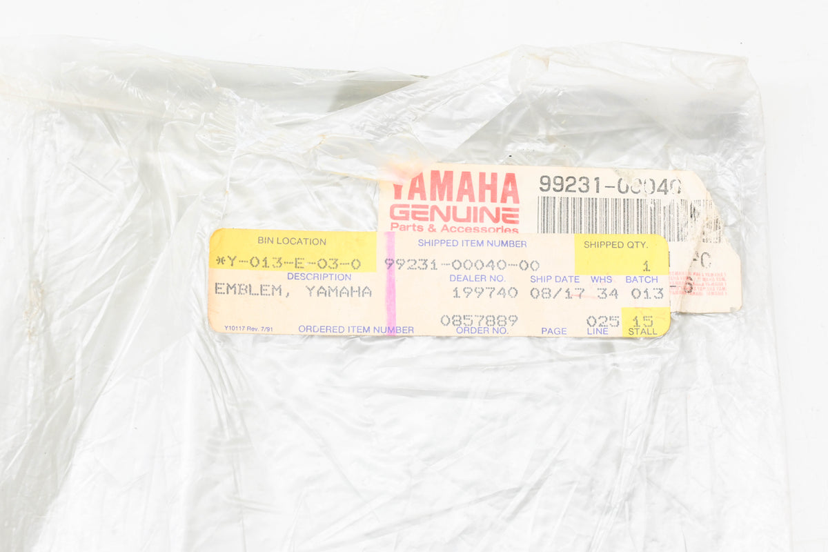 New OEM Yamaha 99231-00040-00 Decal Emblem NOS