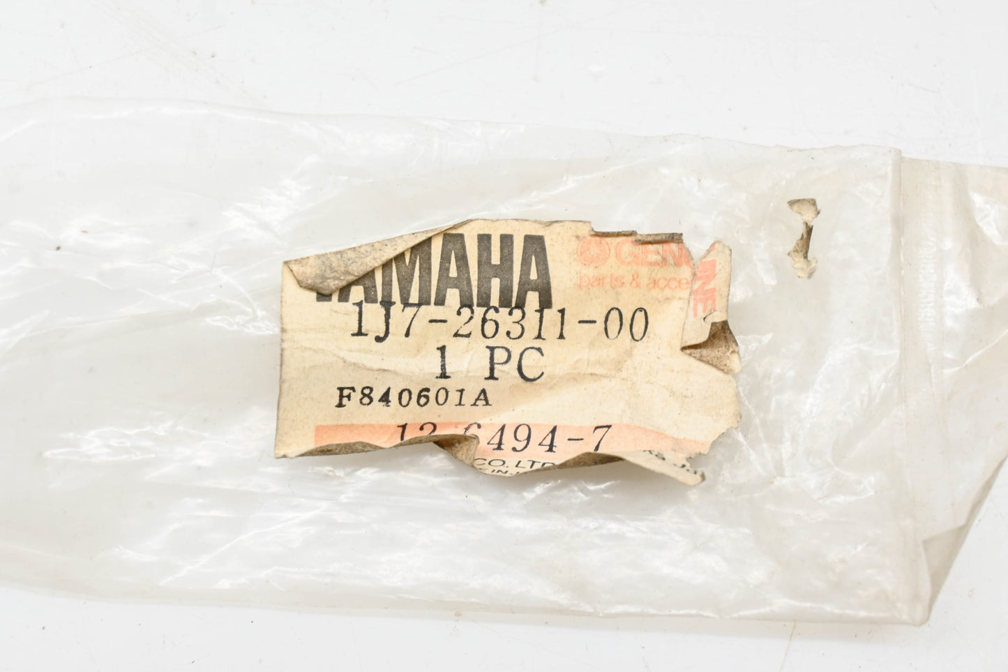 New OEM Yamaha 1J7-26311-00-00 Throttle Cable NOS