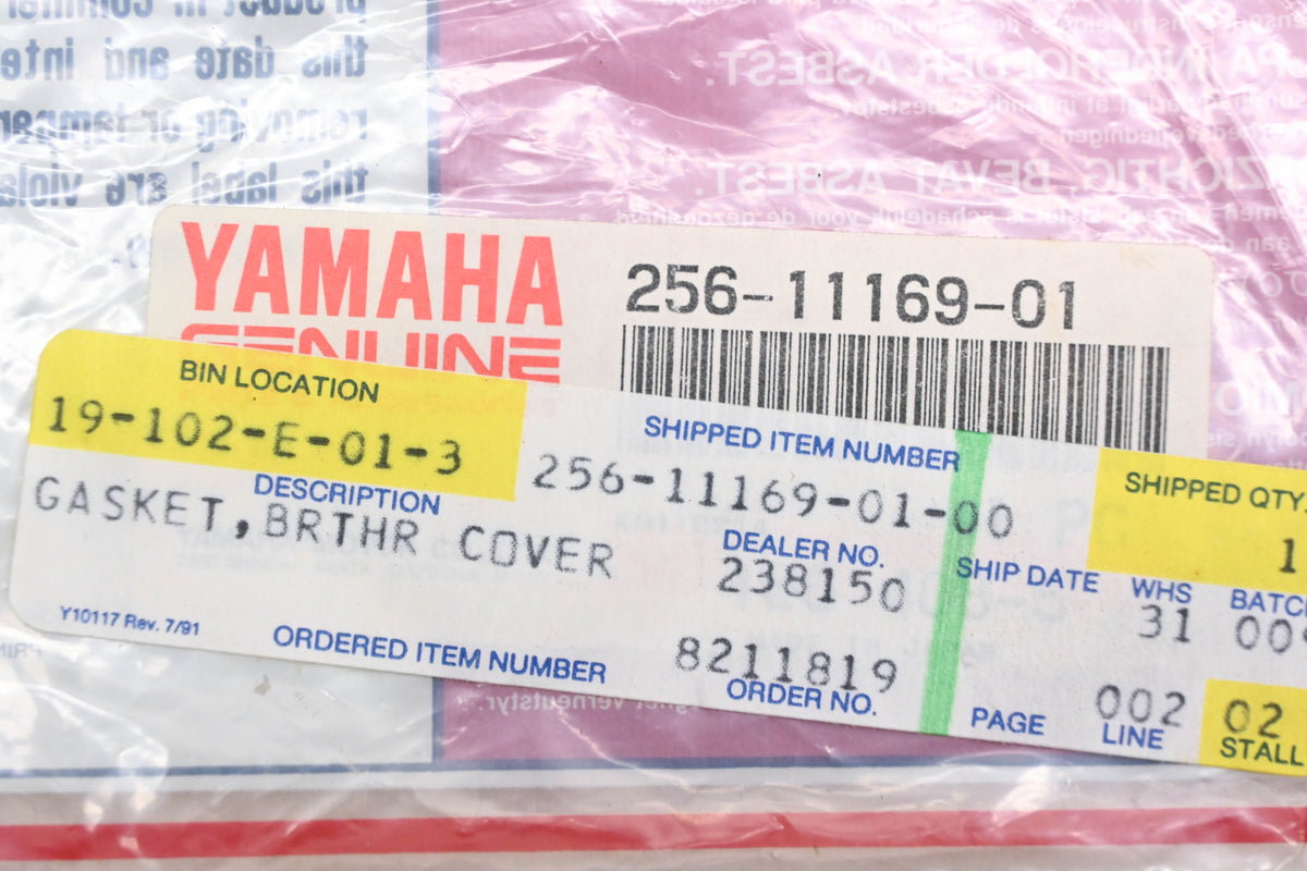 New OEM Yamaha 256-11169-01-00 Breather Cover Gasket NOS