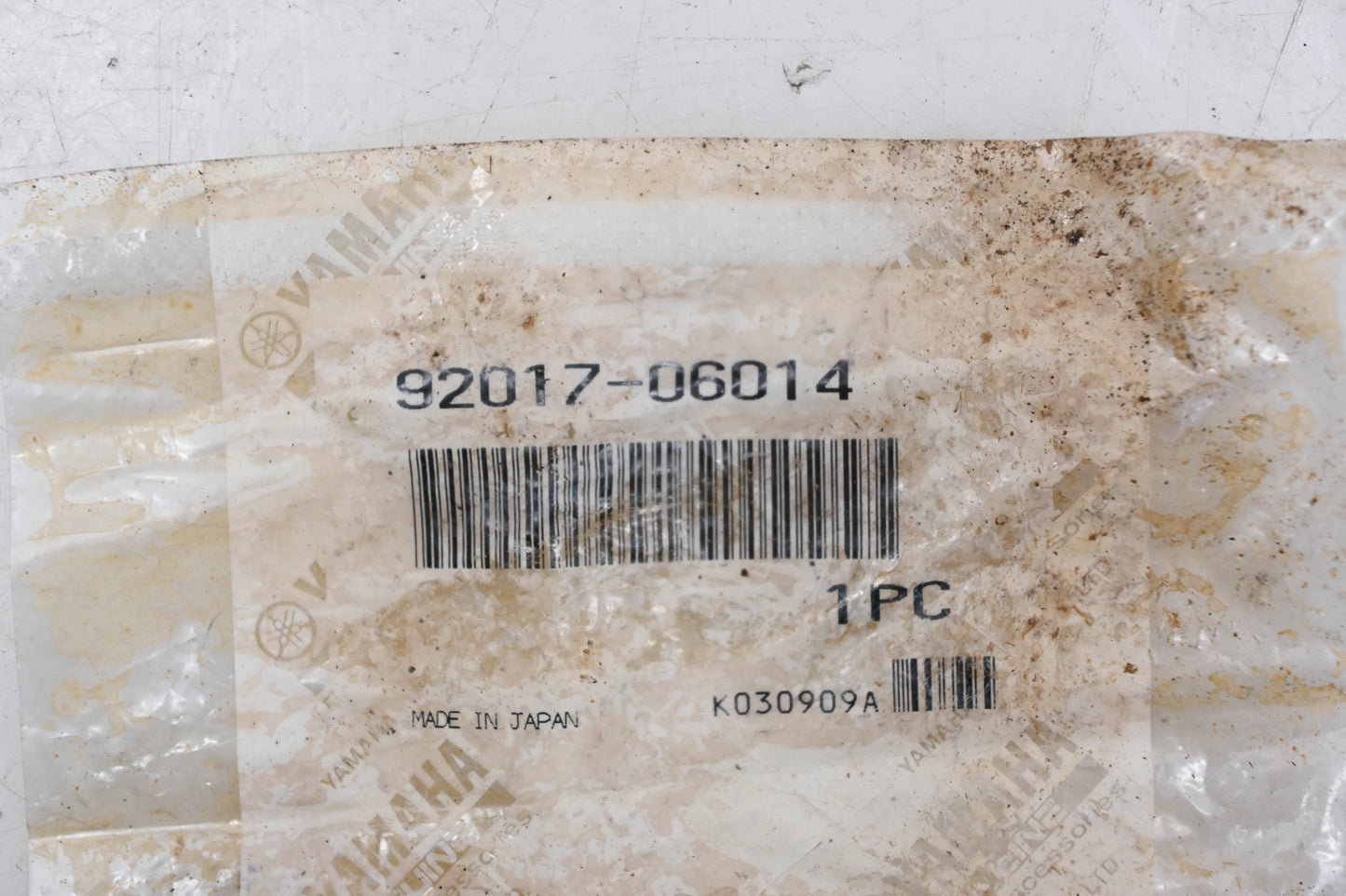 New OEM Yamaha 92017-06014-00 Socket Button Head Screw NOS