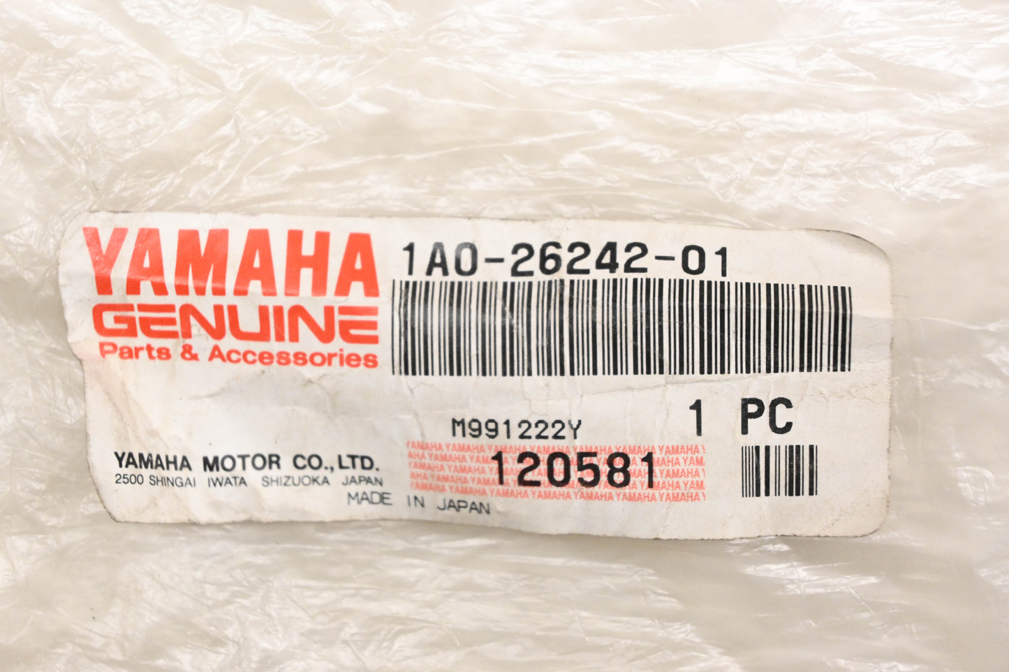 New OEM Yamaha 1A0-26242-01-00 Handlebar 7/8" Grip NOS