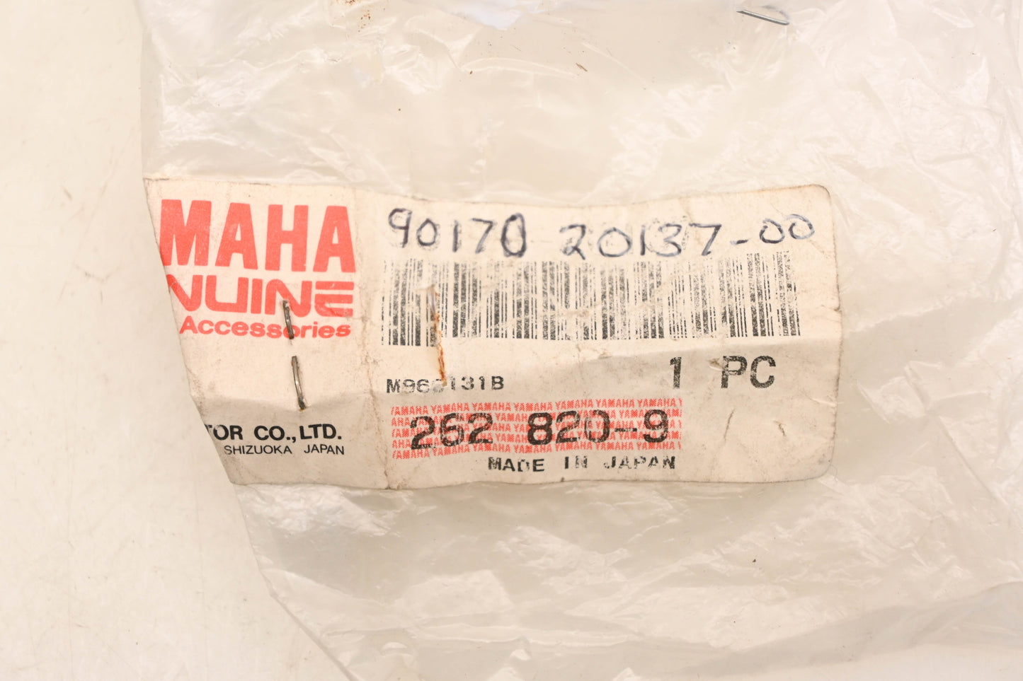 New OEM Yamaha 90170-20137-00 Flywheel Nut NOS