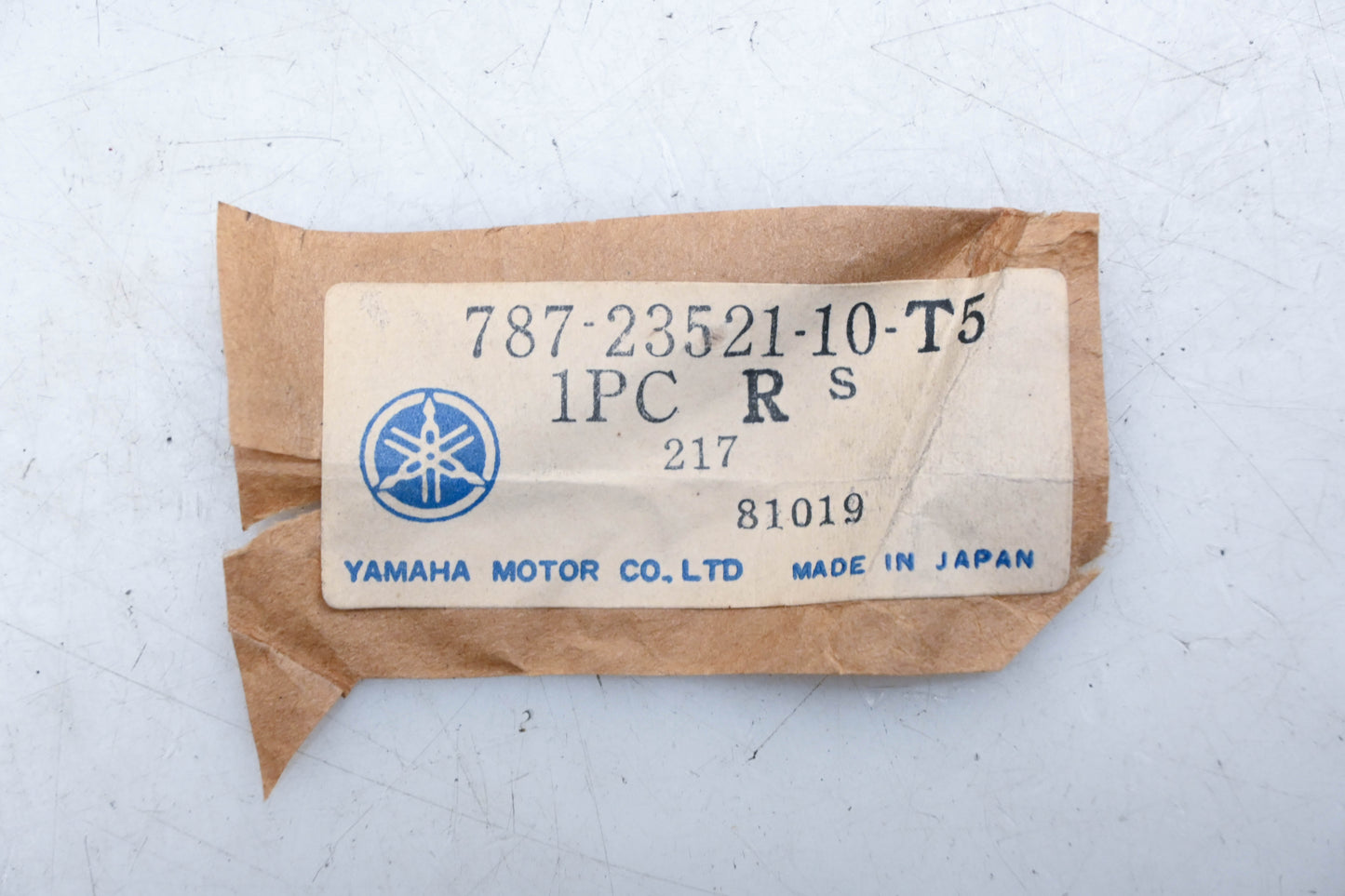 New OEM Yamaha 787-23521-10-T5 Steering Knuckle NOS