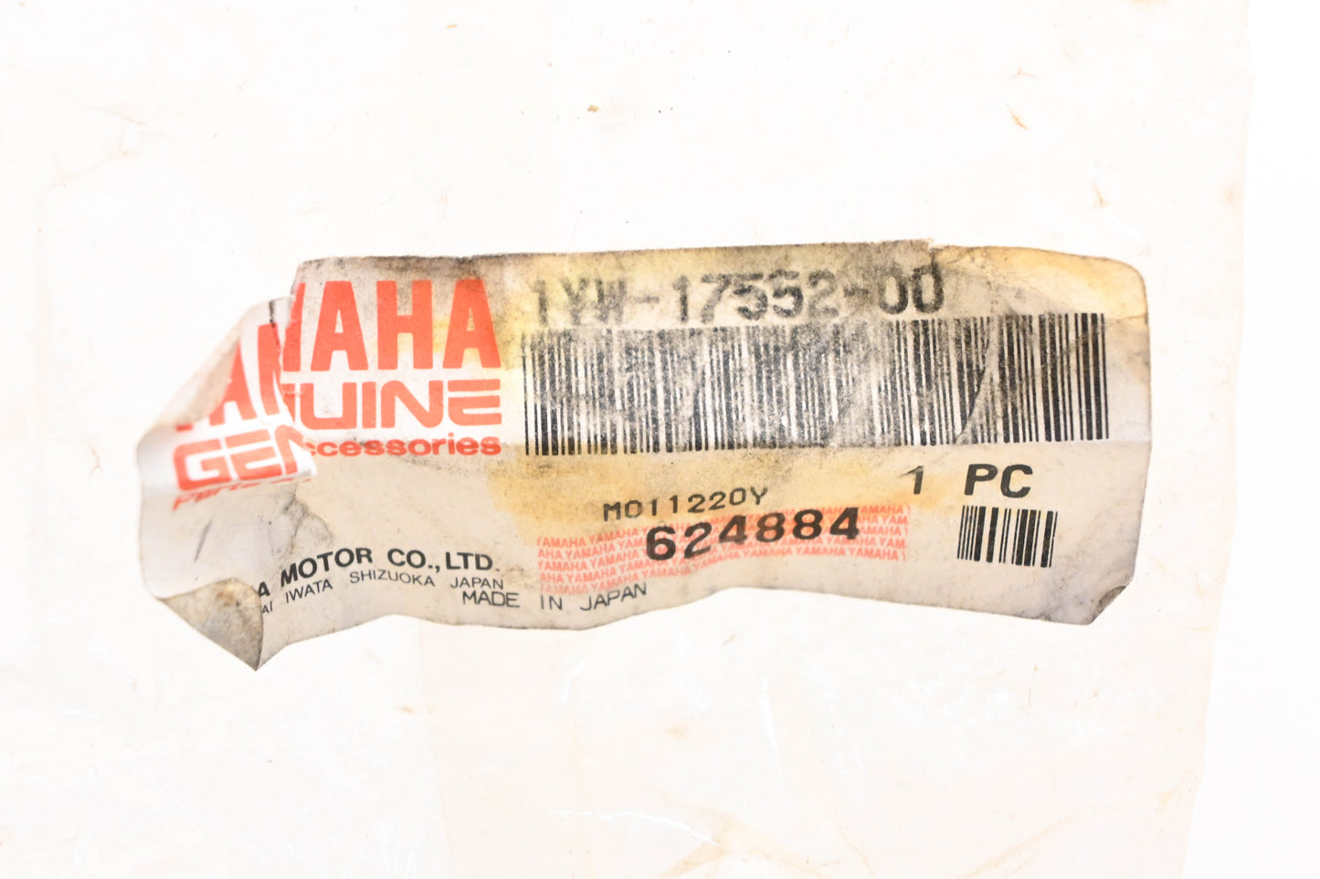New OEM Yamaha 1YW-17552-00-00 Driven Pinion Gear NOS