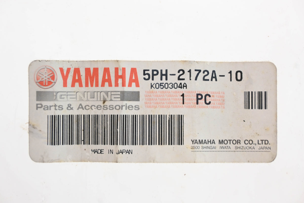 New OEM Yamaha 5PH-2172A-10-00 Side Panel NOS
