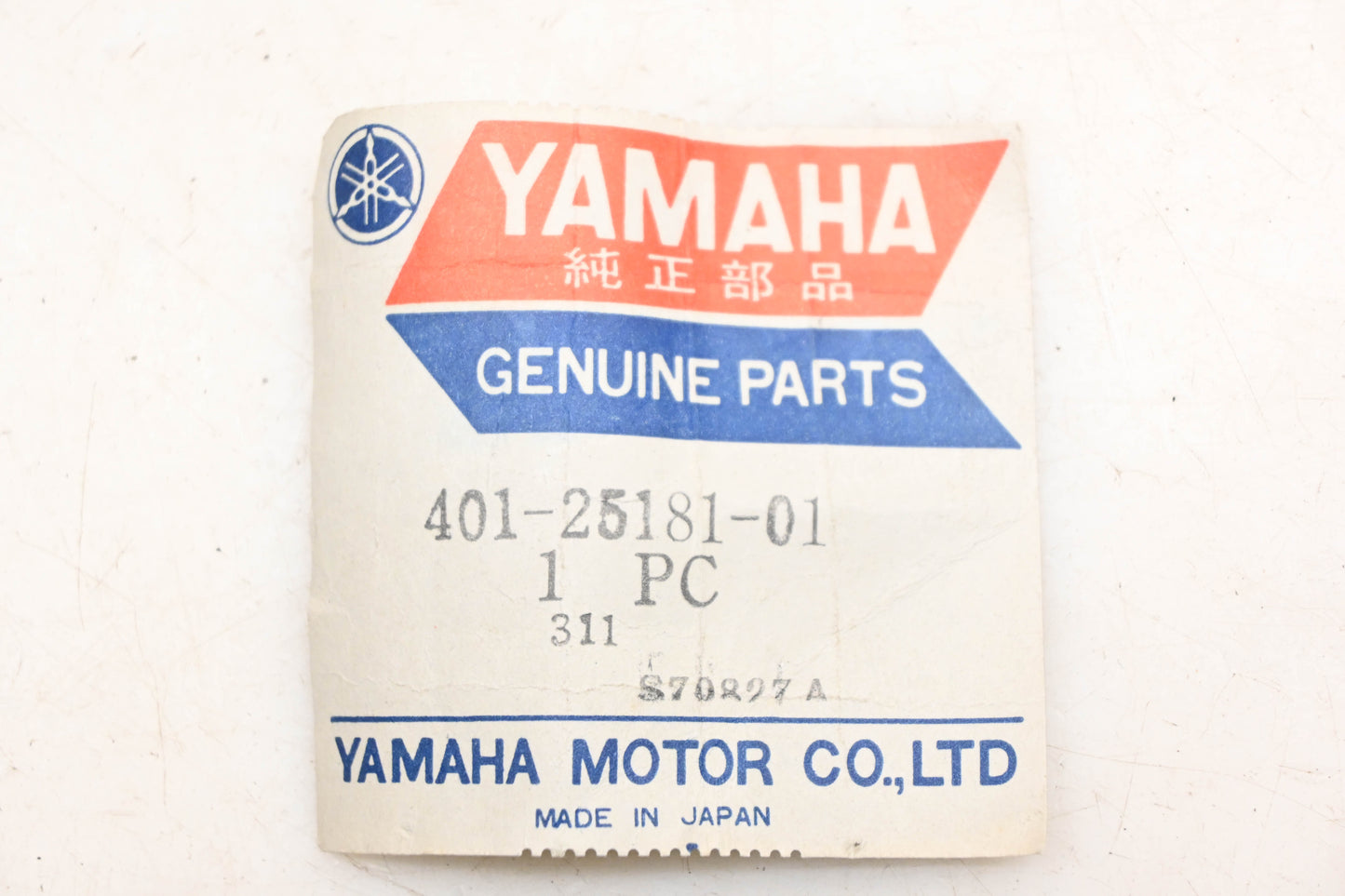 New OEM Yamaha 401-25181-01-00 Front Wheel Axle Bolt NOS