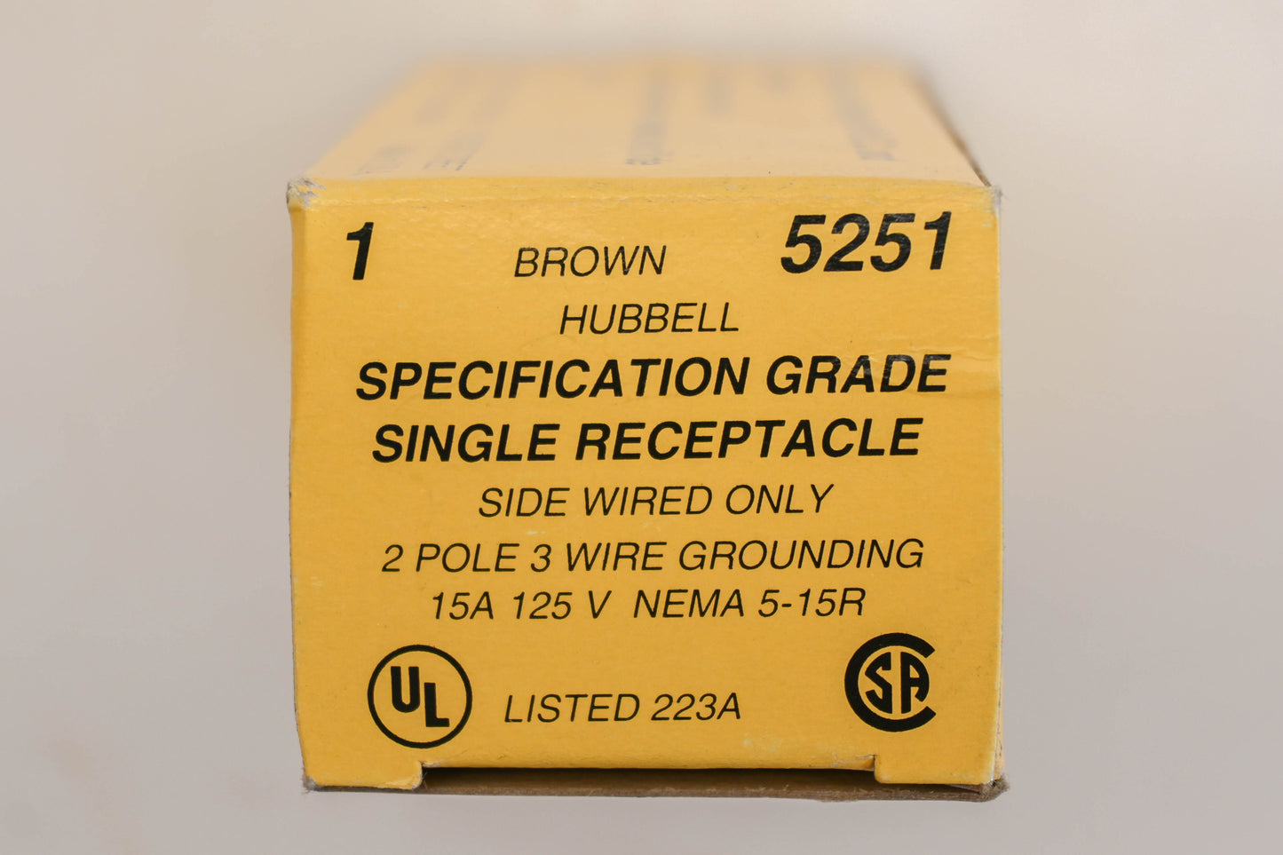 Hubbell 5251 Specification Grade Receptacle Assembly NOS
