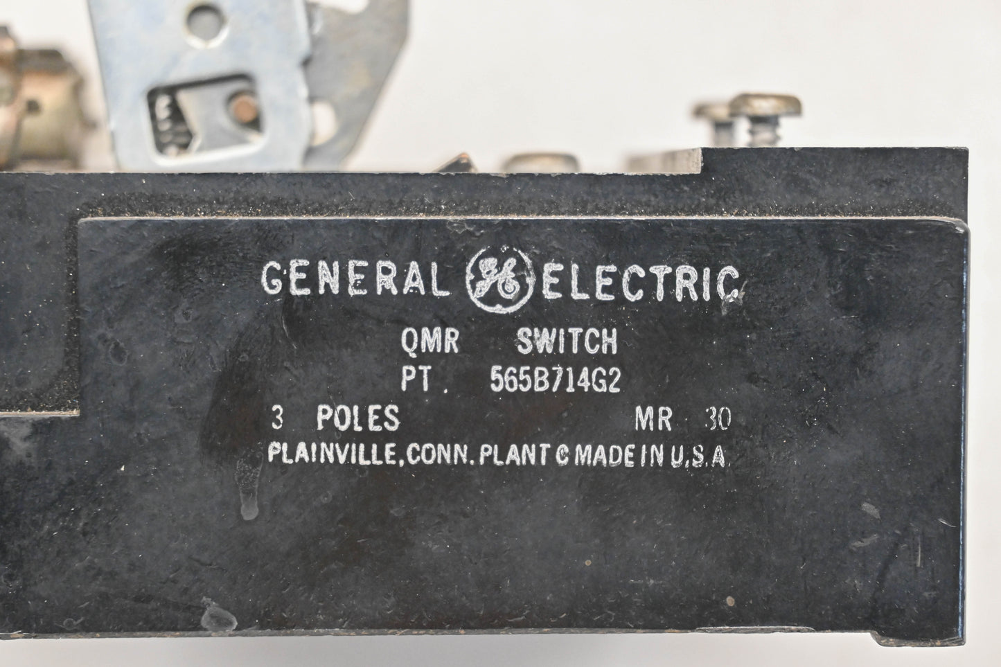 GE 565B714G2 Disconnect Switch Assembly