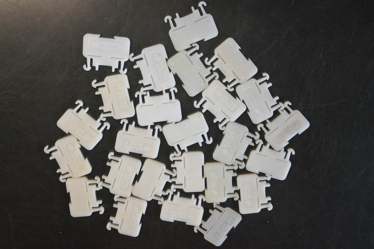 Allen Bradley 1492-N18 End Barrier Terminal Blocks Qty 25 NOS