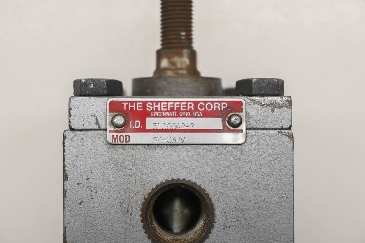 Sheffer 3106642-2, 2MHC3PV Pneumatic Cylinder