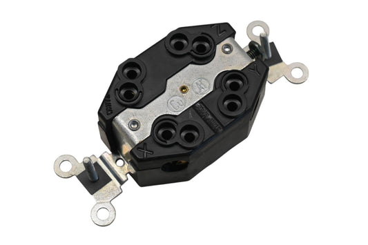 Leviton 2820, 72230FR, L22-30 Locking Receptacle Assembly NOS