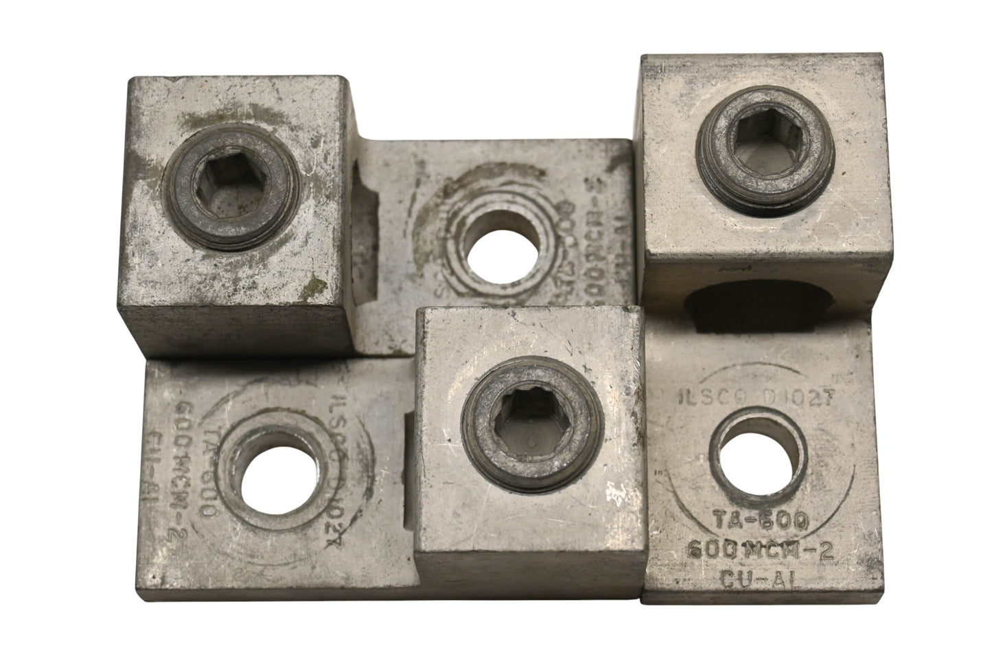 ILSCO D1027, TA-600, 600MCM-2 Mechanical Lugs Qty 3