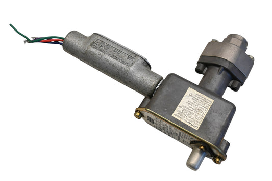 Lincoln 69630 Pressure Actuated Switch