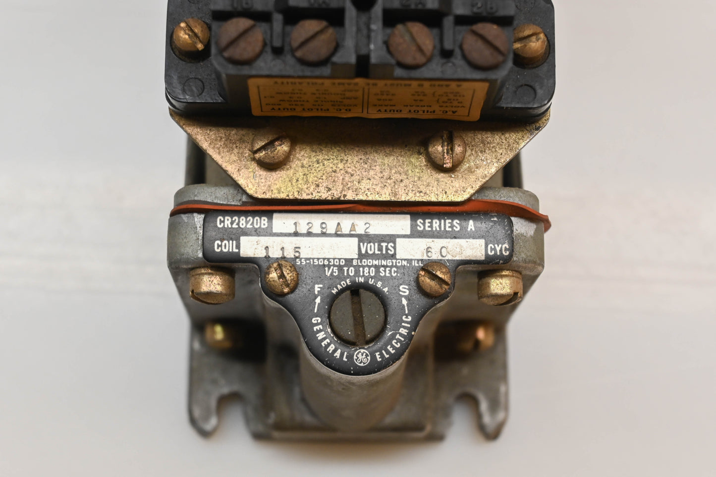 GE CR2820B129AA2 Time Delay Relay Assembly