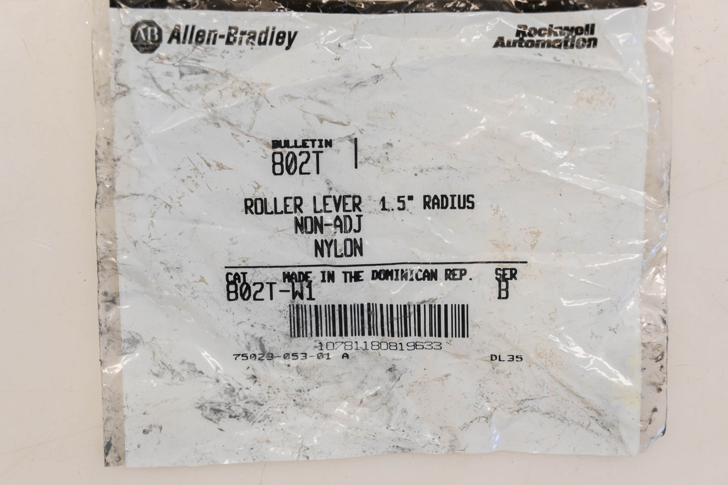 Allen Bradley 802T-W1 1.5" Non-Adjustable Nylon Roller Lever NOS
