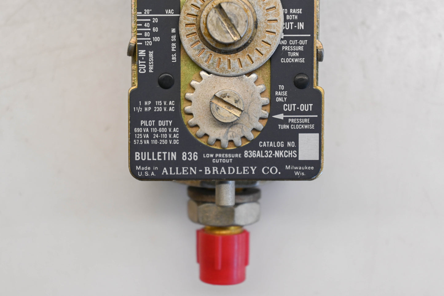 Allen Bradley 836AL32-NKCHS Low Pressure Control NOS