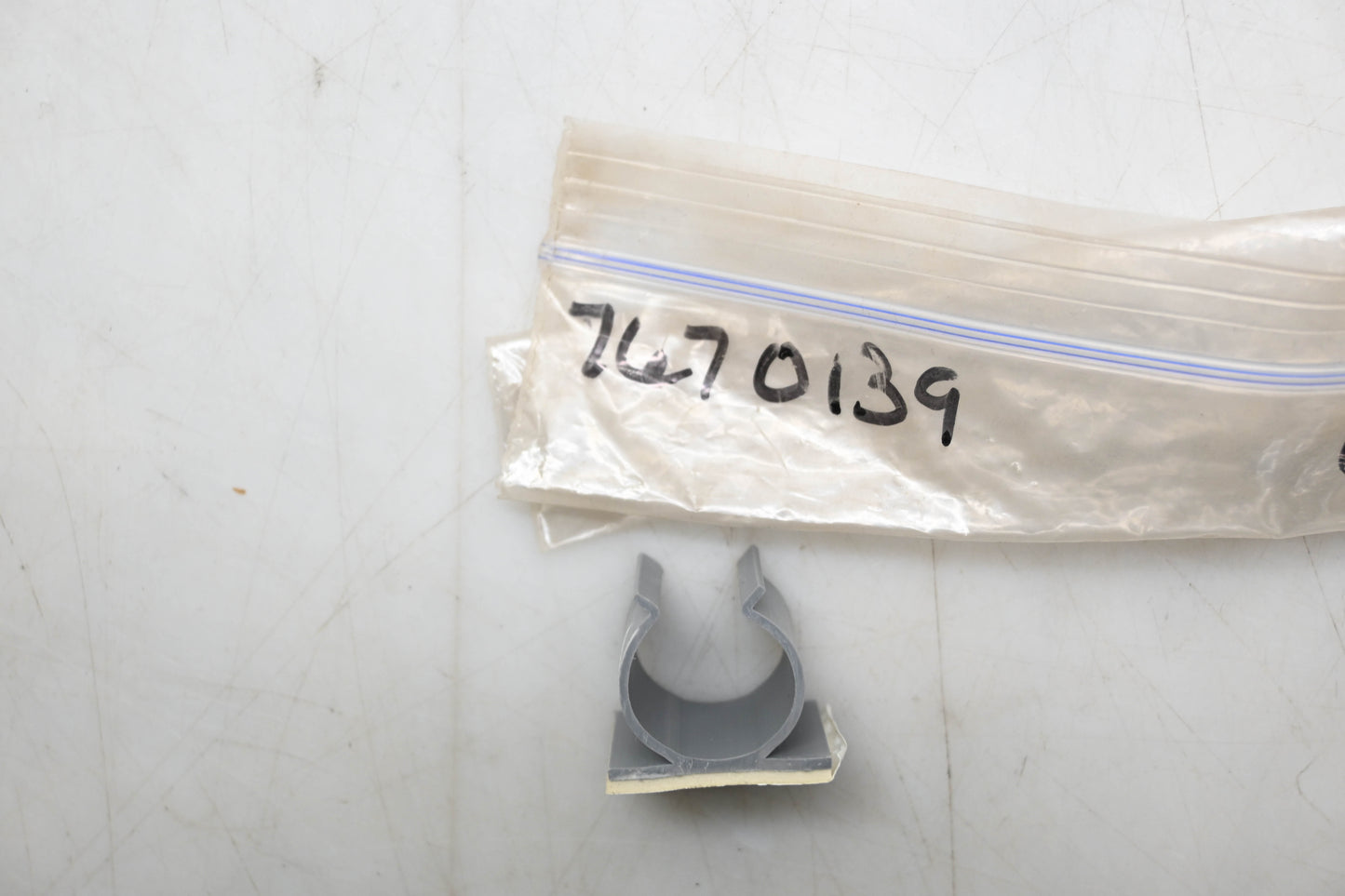 New OEM Polaris 7670139 Strut Clip NOS
