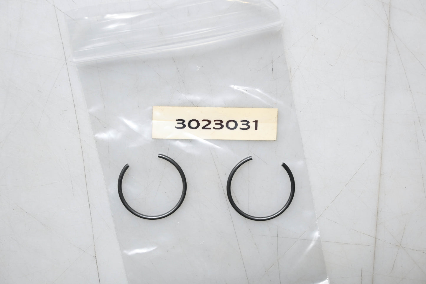 New OEM Polaris 3023031 22mm Piston Circlips Qty 2 NOS