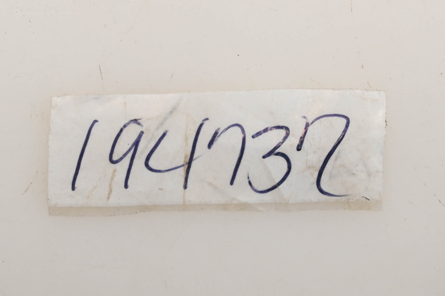 New OEM Husqvarna 194737, 532194737, 529496301 5/16" x 1" x 2" x 15/16" Front Axle Bushing NOS