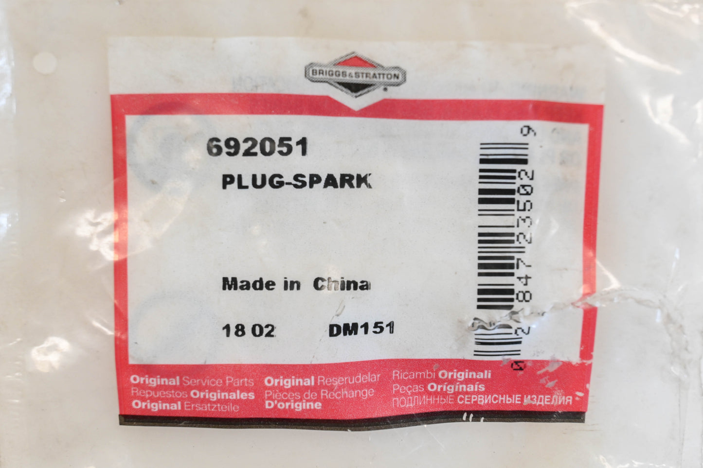 New OEM Briggs & Stratton 692051 Spark Plug NOS