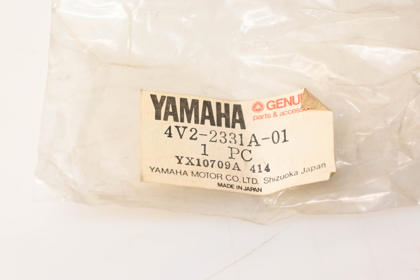 Yamaha 4V2-2331A-01-00 Radiator Stay Bracket NOS