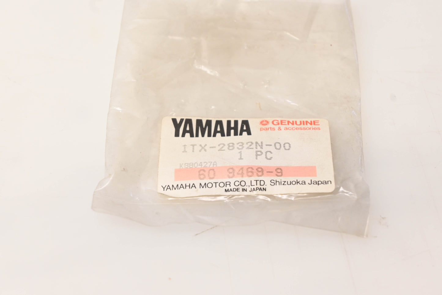 Yamaha 1TX-2832N-00-00 Protector NOS