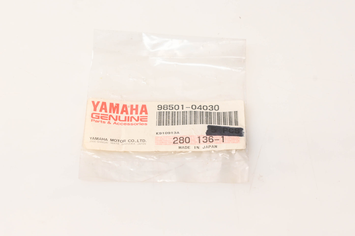 New OEM Yamaha 98501-04030-00 Pan Headed Screw NOS