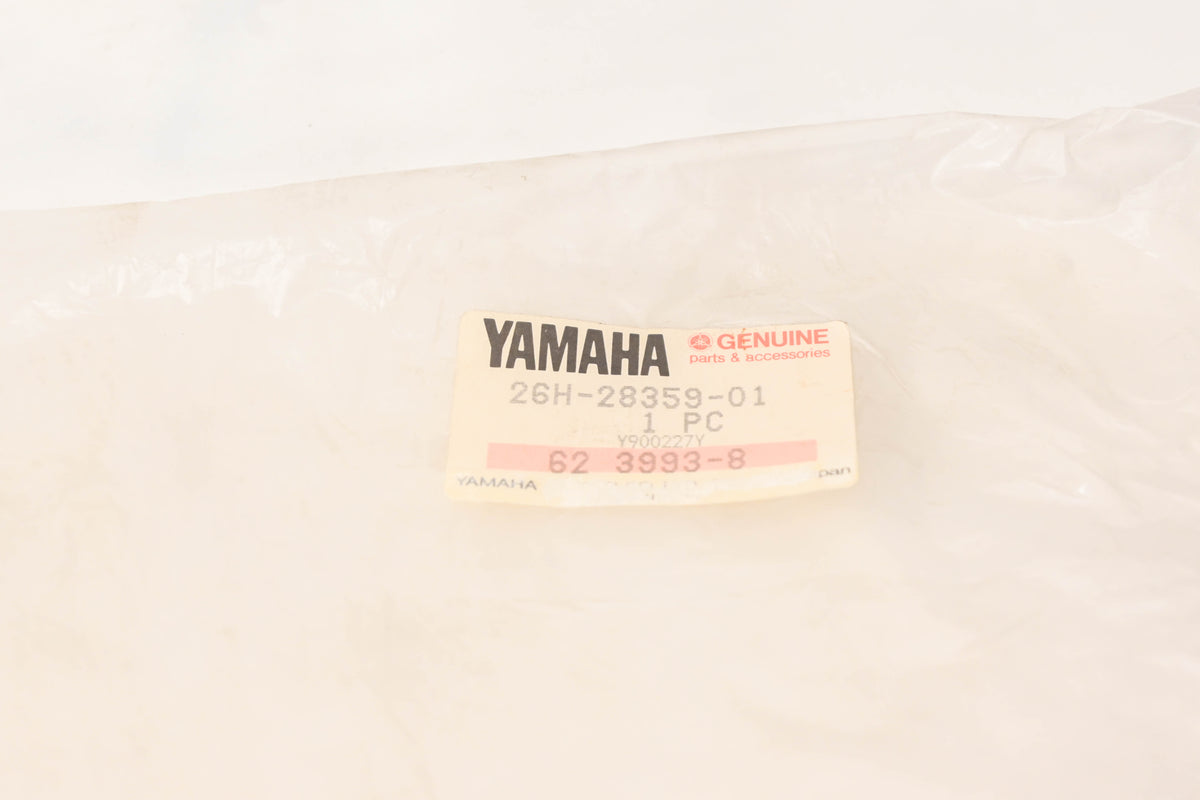 New OEM Yamaha 26H-28359-01-00 Cowling Bracket NOS