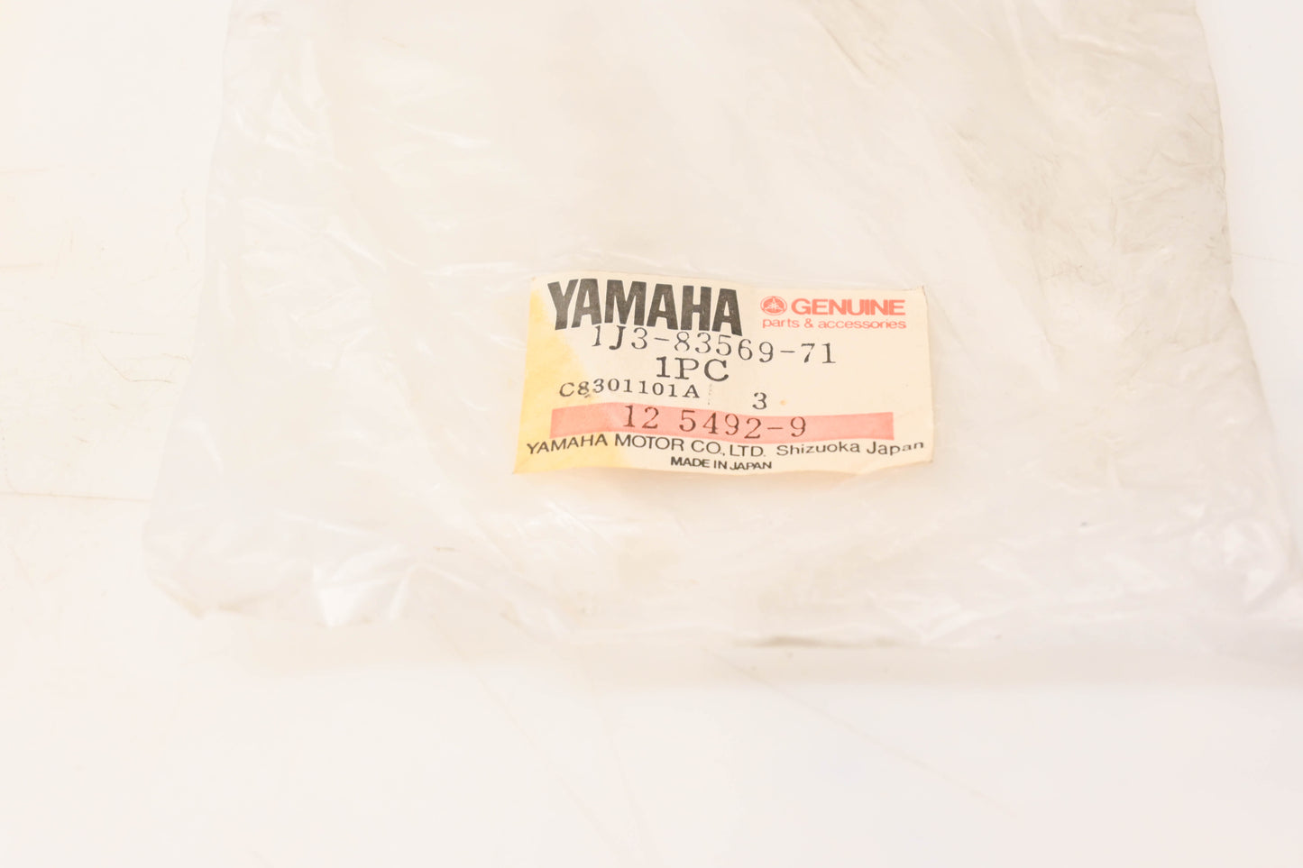 New OEM Yamaha 1J3-83569-71-00 Lower Pilot Box NOS