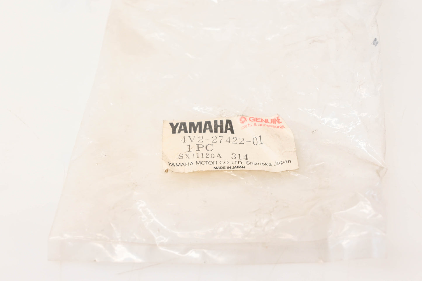 New OEM Yamaha 4V2-27422-01-00 Foot Rest Bracket NOS