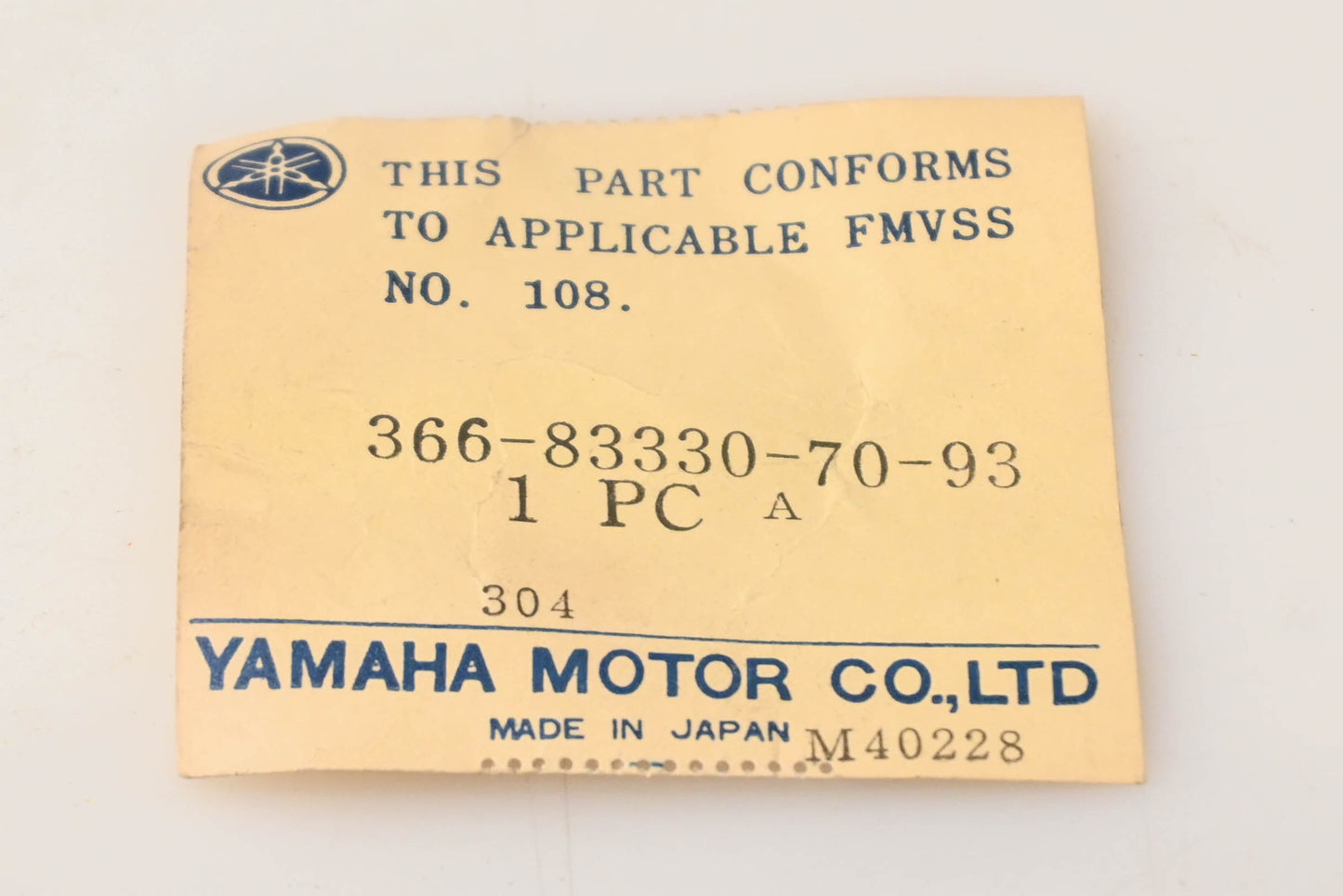 New OEM Yamaha 366-83330-70-93 Turn Signal Assembly NOS