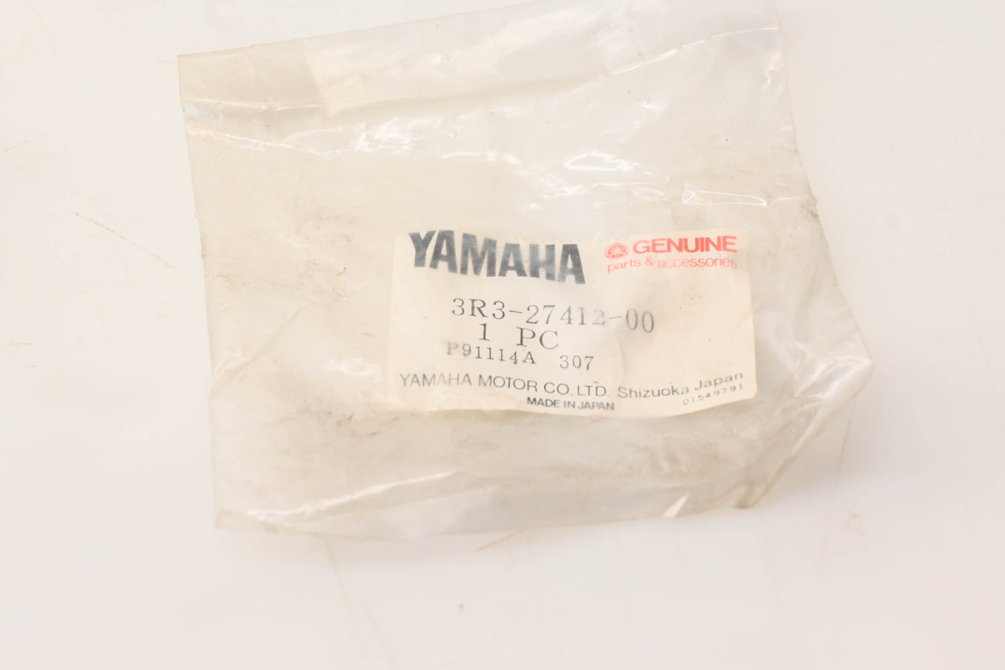 New OEM Yamaha 3R3-27412-00-00 Foot Rest Bracket NOS