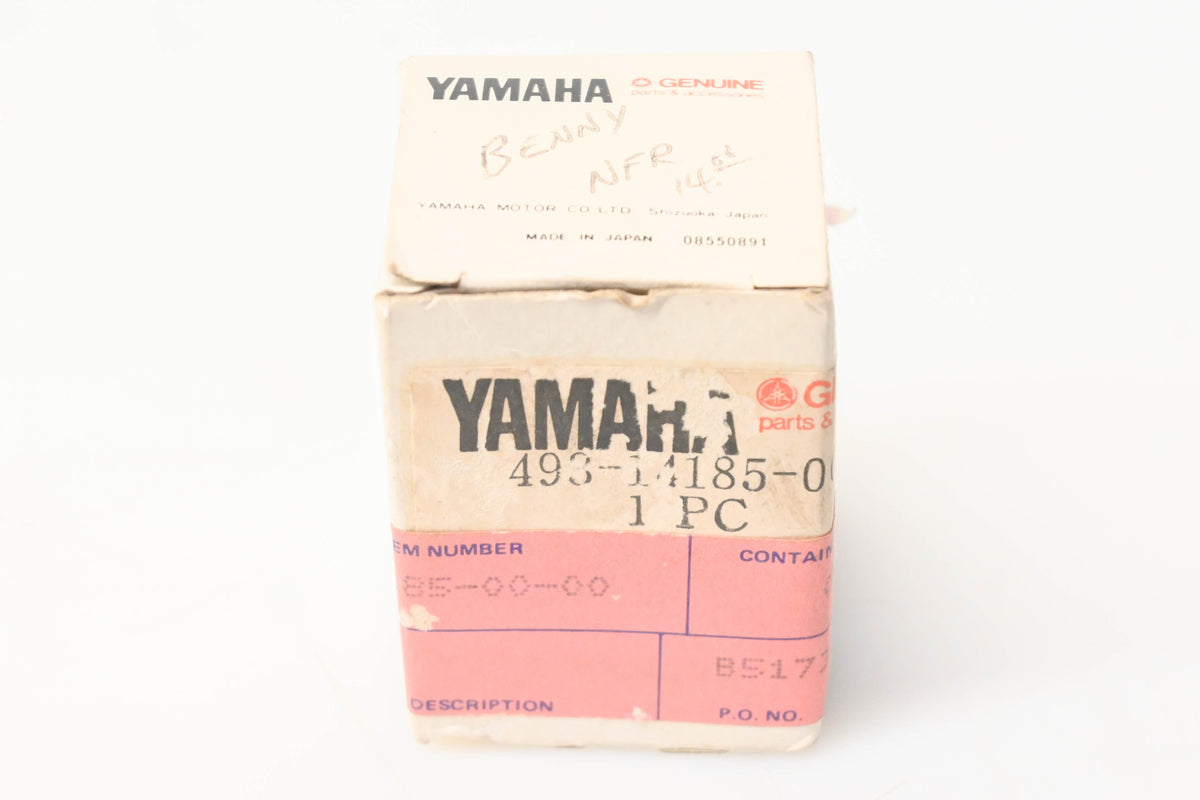 New OEM Yamaha 493-14185-00-00 Carburetor Float NOS