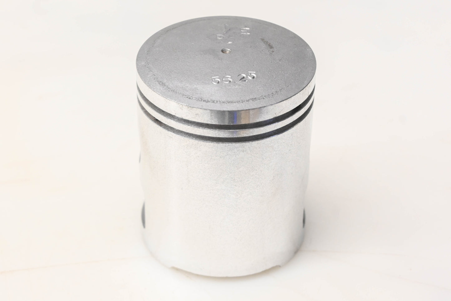 New OEM Yamaha 137-11631-00-96 Piston NOS