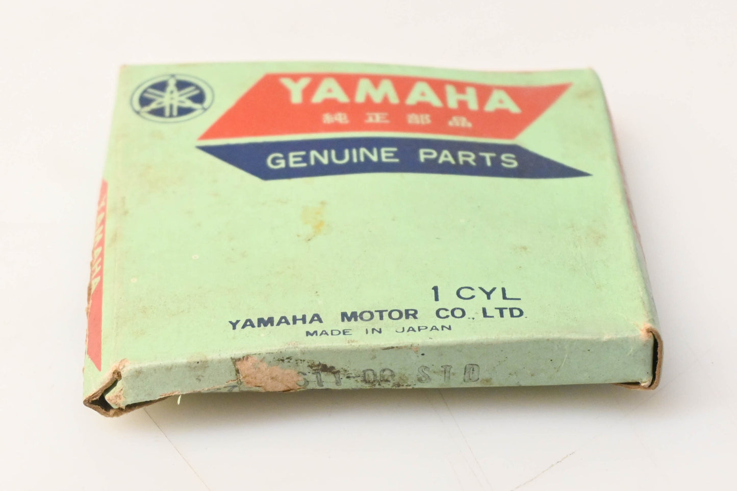 New OEM Yamaha 427-11611-00-00 Piston Ring NOS