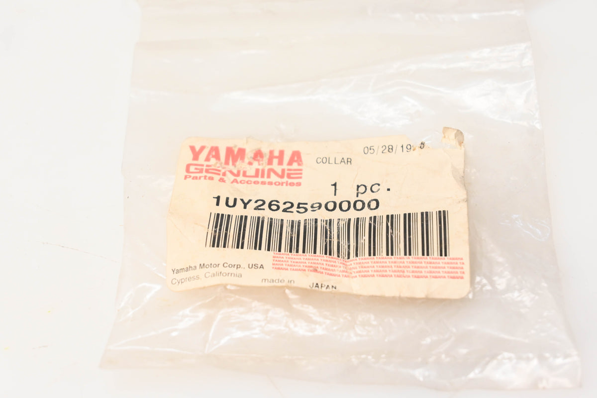 New OEM Yamaha 1UY-26259-00-00 Collar NOS