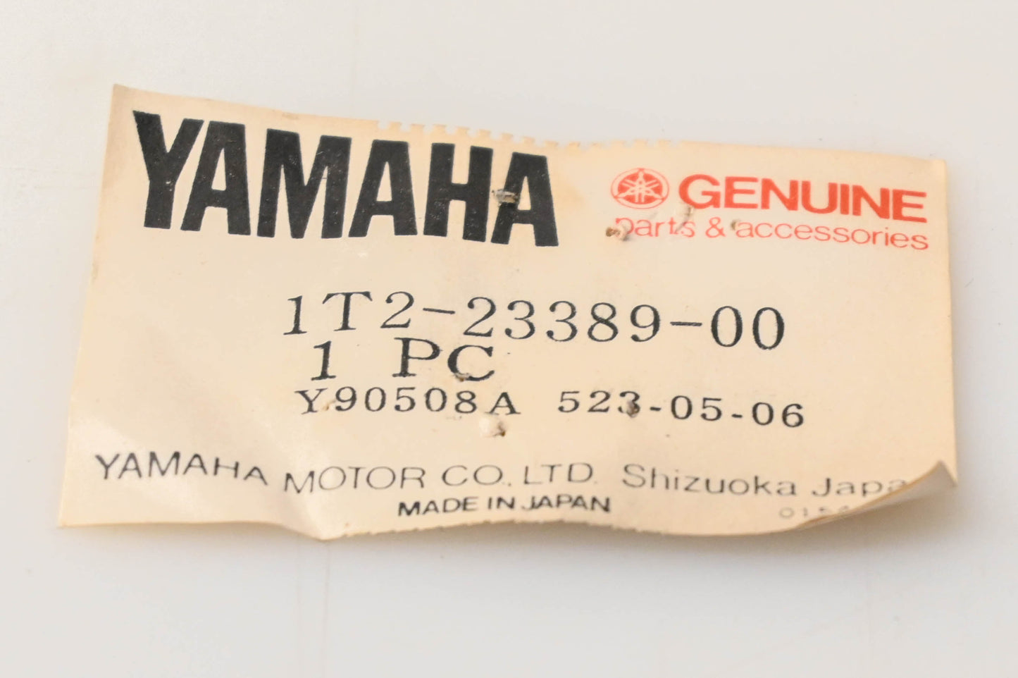 New OEM Yamaha 1T2-23389-00-00 Cable Guide NOS
