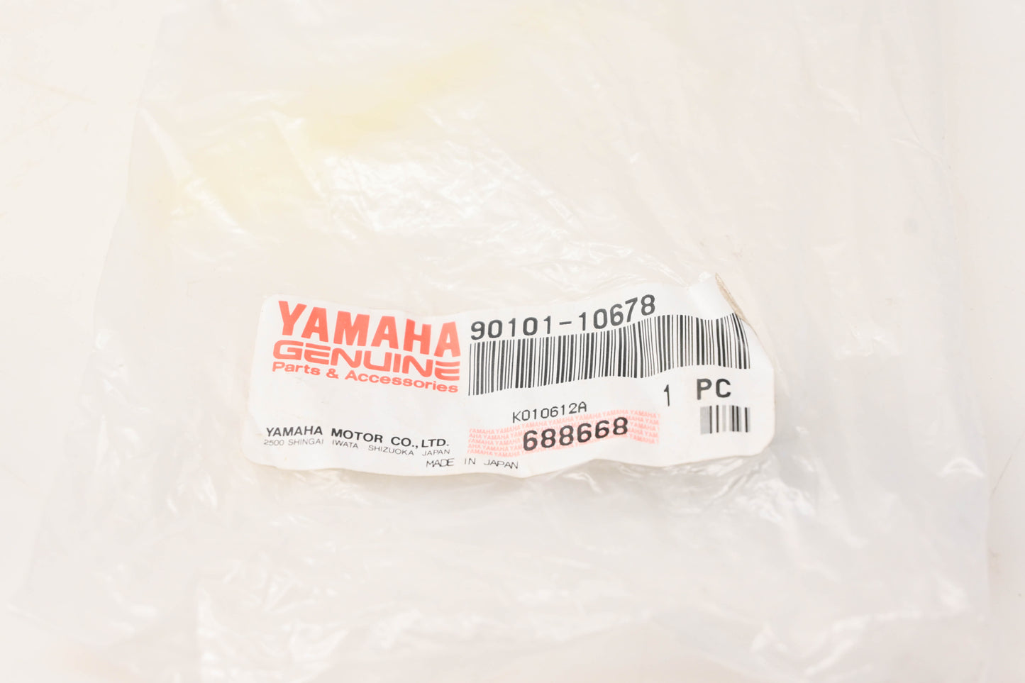 New OEM Yamaha 90101-10678-00 Bolt NOS
