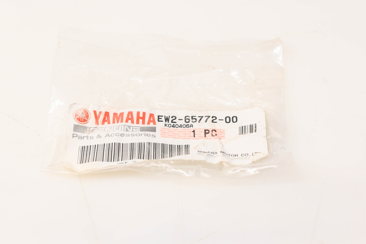New OEM Yamaha EW2-65772-00-00 Hook NOS