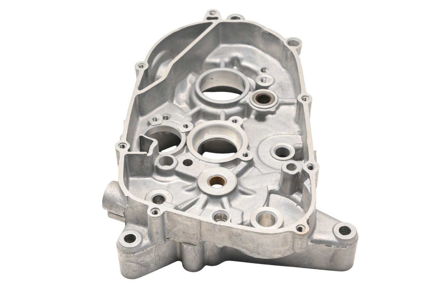 New OEM Yamaha 353-15121-00-00 Crankcase NOS