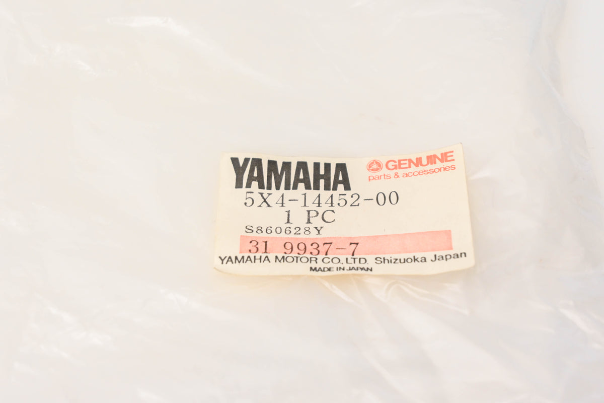 New OEM Yamaha 5X4-14452-00-00 Seal NOS