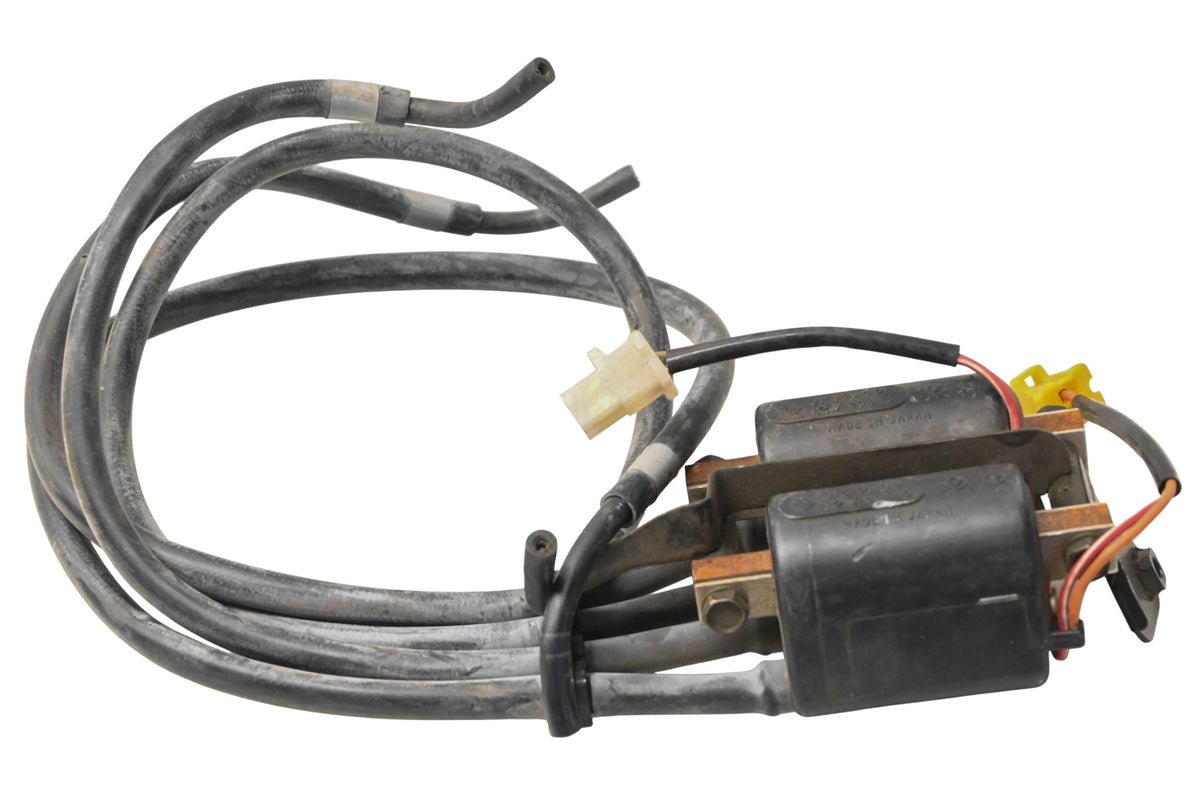 New OEM Yamaha 2GH-82310-00-00, 2GH-82320-10-00 Ignition Coil Assembly NOS