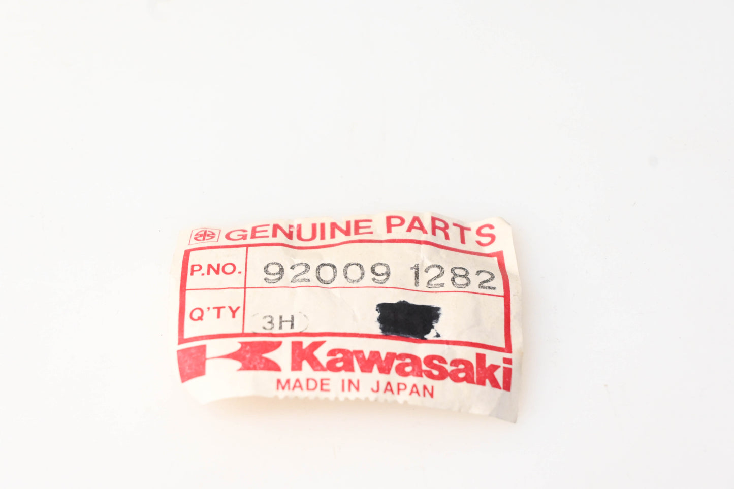 New OEM Kawasaki 92009-1282 Seat Mount Screw NOS