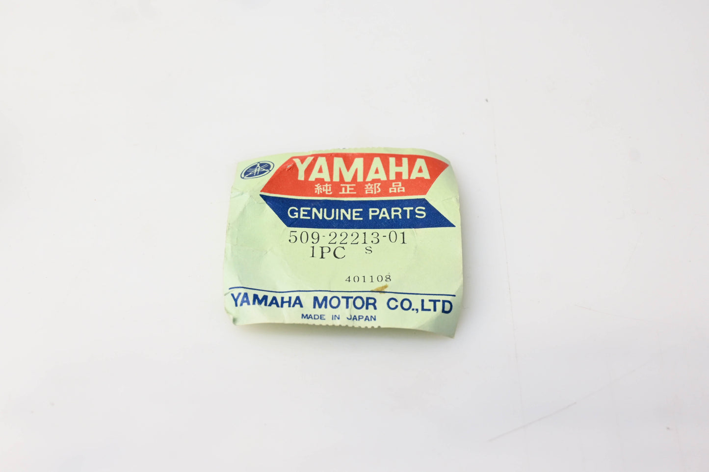 New OEM Yamaha 509-22213-01-00 Spring Seat NOS