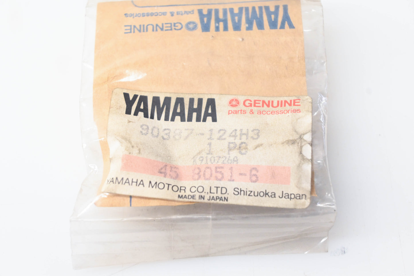 New OEM Yamaha 90387-124H3-00 Collar NOS