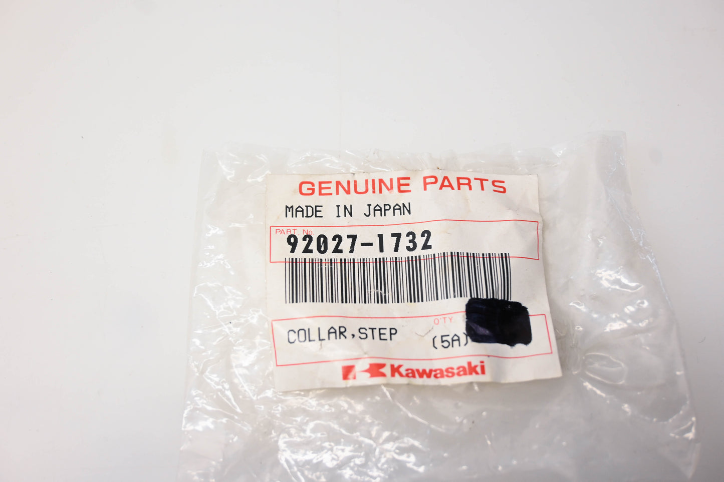 New OEM Kawasaki 92027-1732 Step Collar NOS