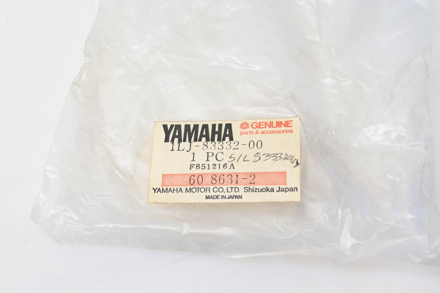 New OEM Yamaha 1LJ-83332-00-00 Flasher Lens NOS