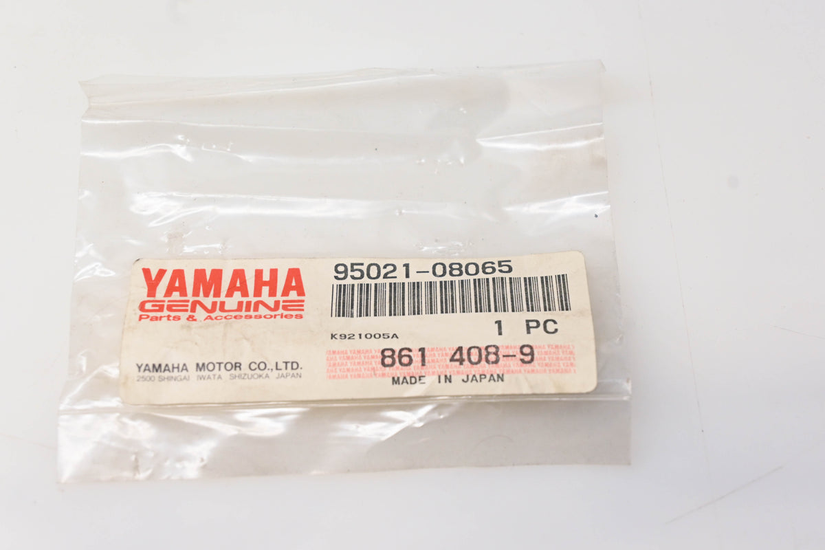 New OEM Yamaha 95021-08065-00 Flanged Bolt NOS