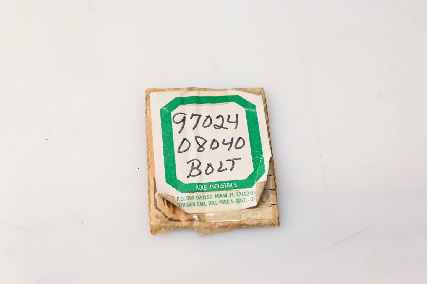 New OEM Yamaha 97024-08040-00 Bolt NOS