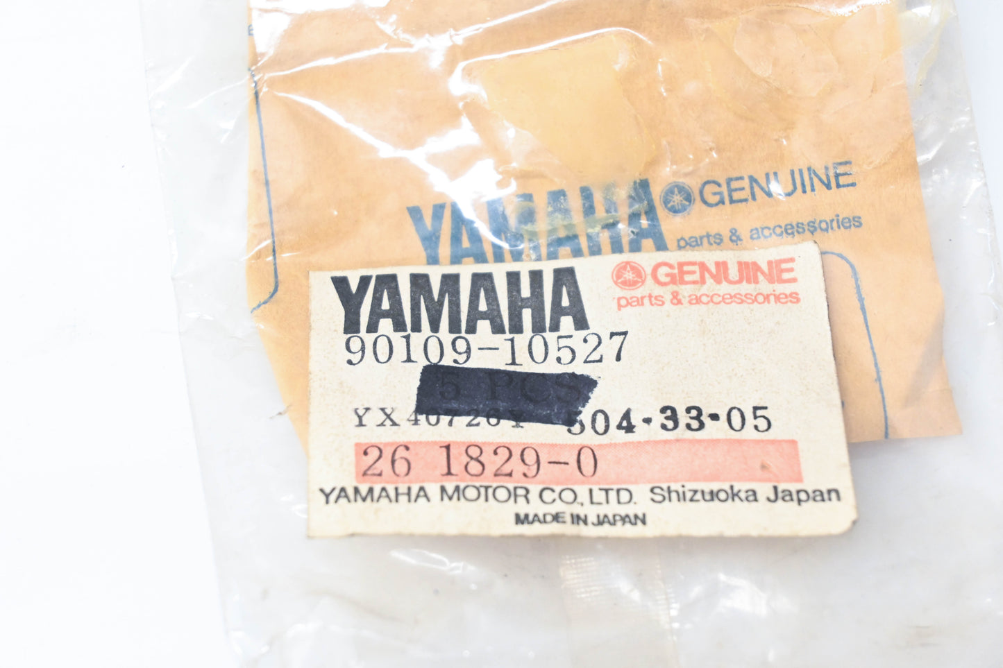 New OEM Yamaha 90109-10527-00 Bolt NOS